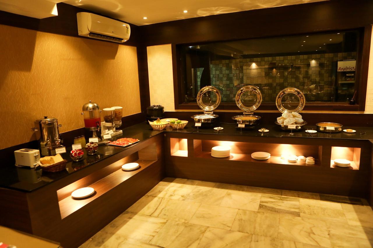 Hotel Mars Classic Chennai Bagian luar foto
