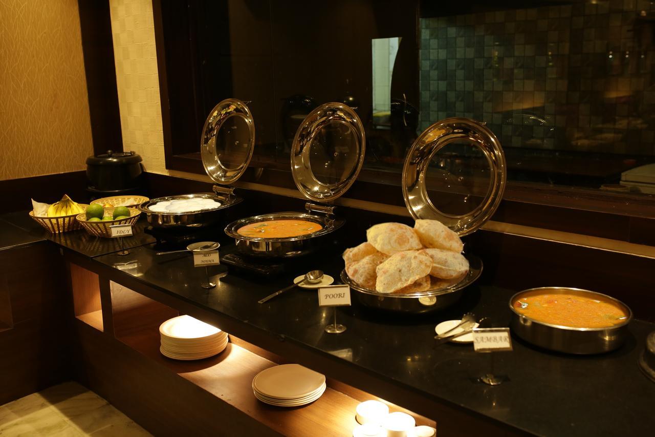 Hotel Mars Classic Chennai Bagian luar foto