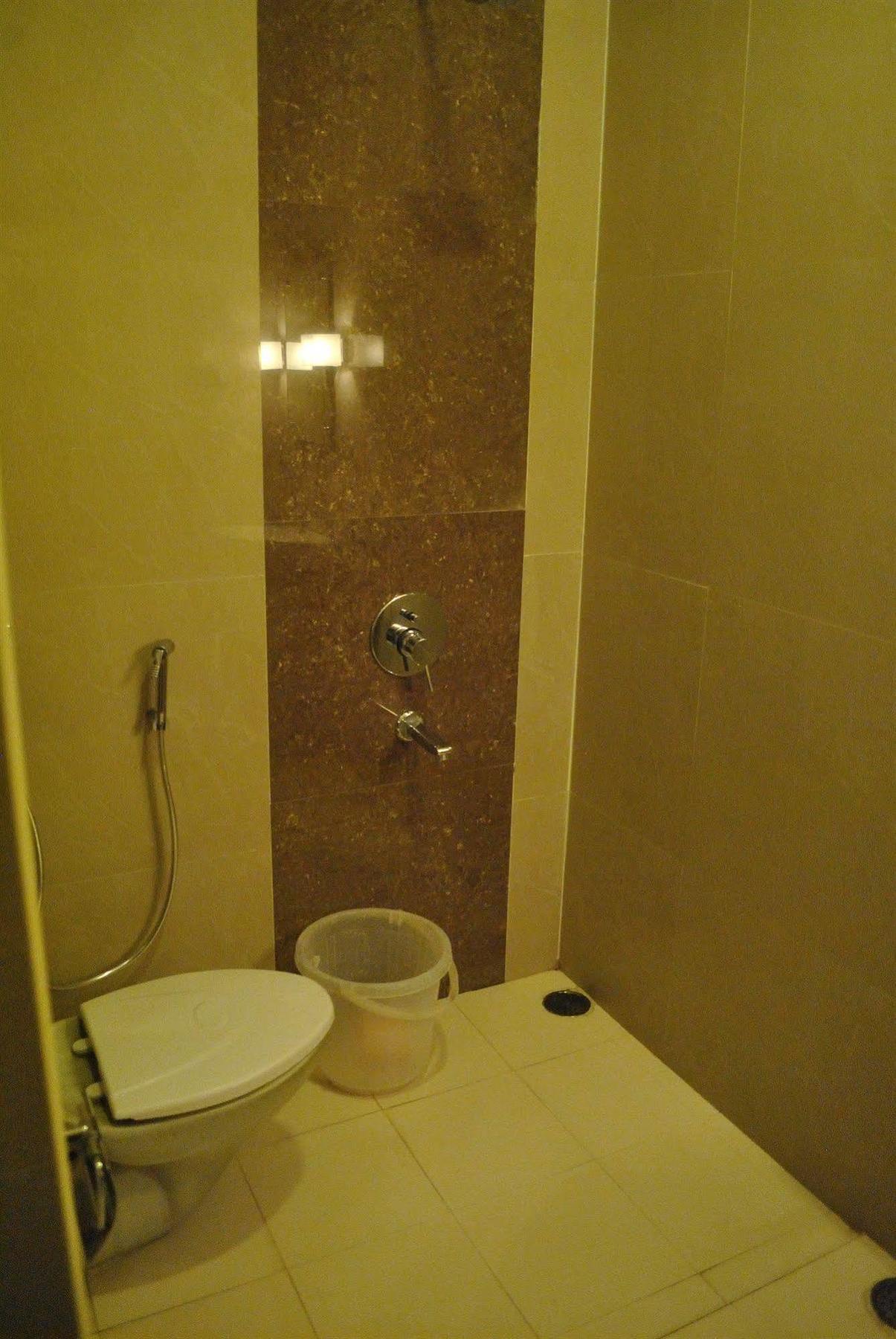 Hotel Mars Classic Chennai Bagian luar foto