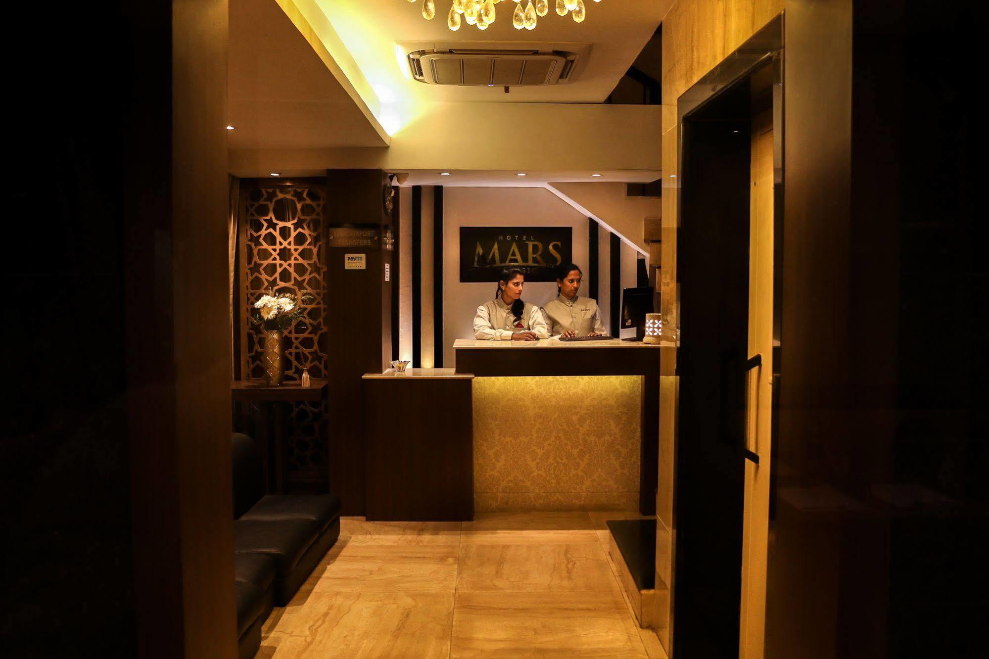 Hotel Mars Classic Chennai Bagian luar foto